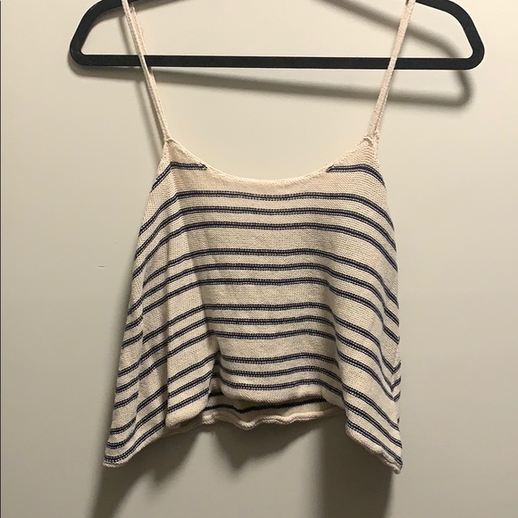 American Eagle Outfitters Tops - American Eagle Outfitters Woven Crop